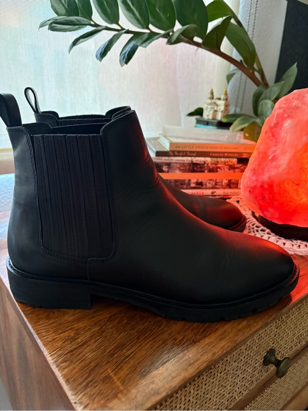 Steve Madden Leonard Black Leather Chelsea Ankle Boots